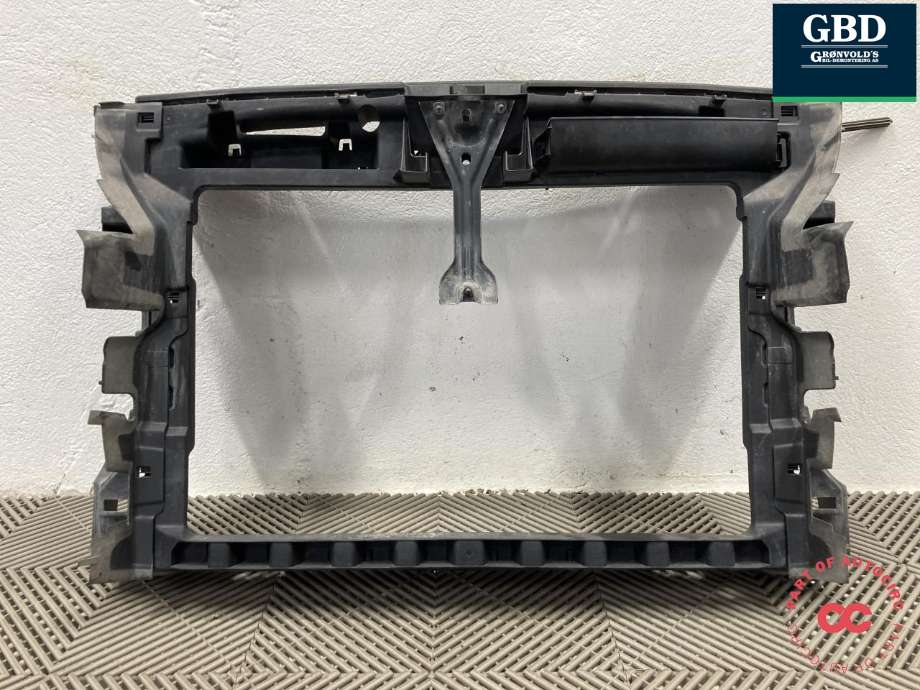 Frontplate til VW Caddy 2010-2015 (Type III, Fase 2) (1T0 805 588 AC|1T0 805 588 AF 9B9|1T0 805 588 AC 9B9)
