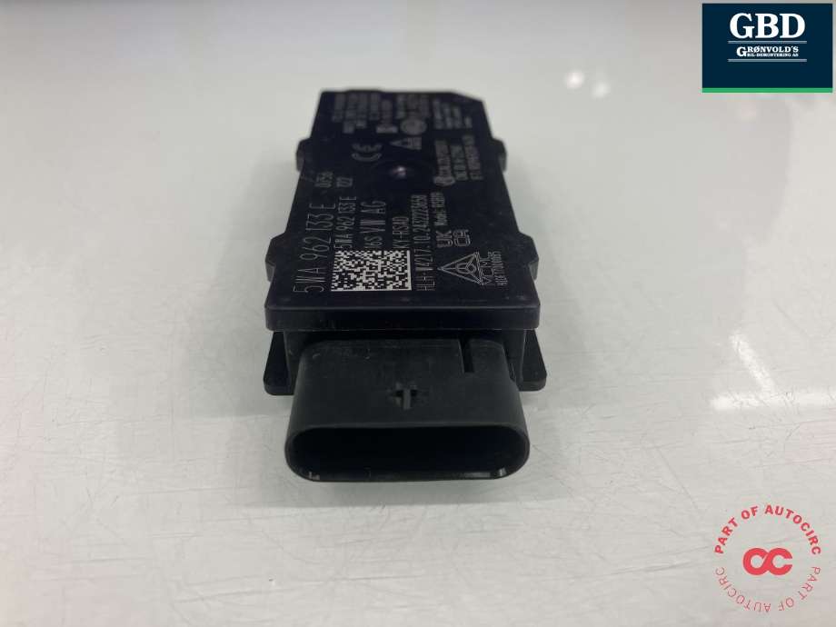 Antenne til Ford Explorer EV 2024-->> (2721515|VWR2KA-15603-BB|5WA 962 133 E)