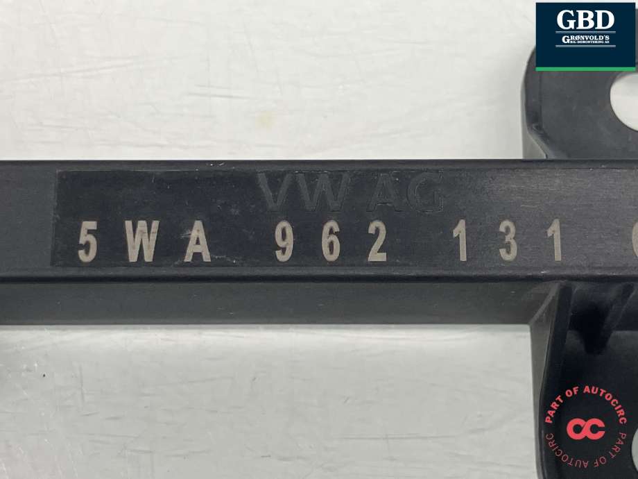 Antenne til Ford Explorer EV 2024-->>  (2699948|VWR2KA-15K603-AA|5WA 962 131 C)