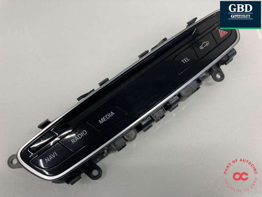 Bilstereo navigasjon betjeningspanel til Mercedes V-Klasse 2014-->> (W447) (W447) (A 447 900 02 08  9J01|A 447 900 94 03  9J01|A 447 905 37 00)