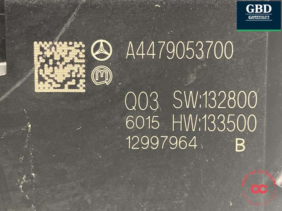 Bilstereo navigasjon betjeningspanel til Mercedes V-Klasse 2014-->> (W447) (W447) (A 447 900 02 08  9J01|A 447 900 94 03  9J01|A 447 905 37 00)