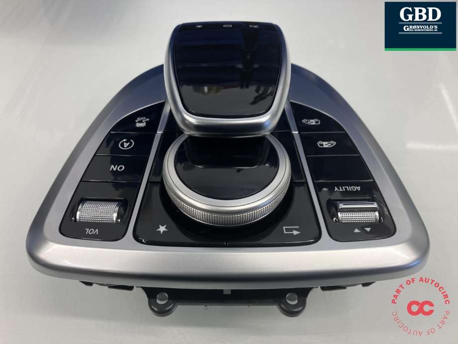 Bilstereo navigasjon betjeningspanel til Mercedes V-Klasse 2014-->> (W447) (W447) (A 447 900 02 08  9J01|A 447 900 94 03  9J01|A 205 902 51 03| A 205 900 80 18)