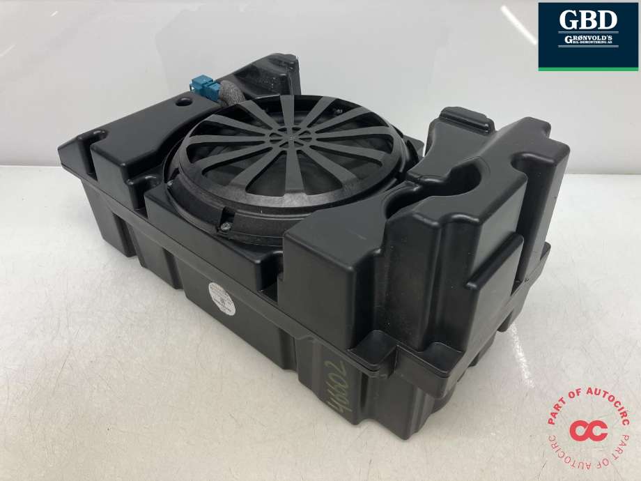 Bilstereo sub-woofer til Mercedes V-Klasse 2014-->> (W447) (W447) (ASK|A 447 827 40 00|A 447 827 02 60|900200B14292)