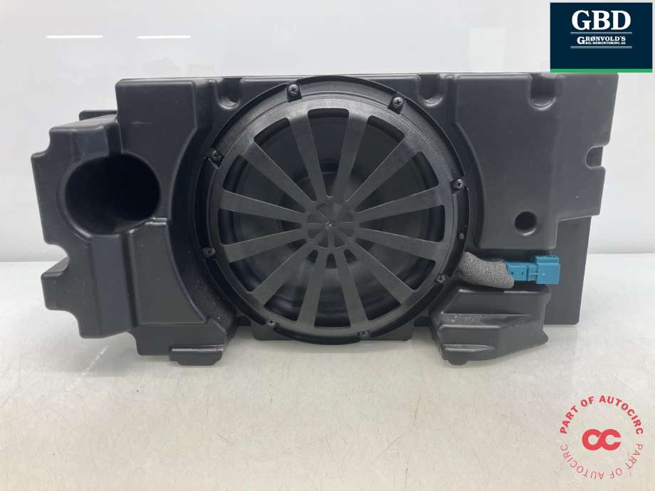 Bilstereo sub-woofer til Mercedes V-Klasse 2014-->> (W447) (W447) (ASK|A 447 827 40 00|A 447 827 02 60|900200B14292)