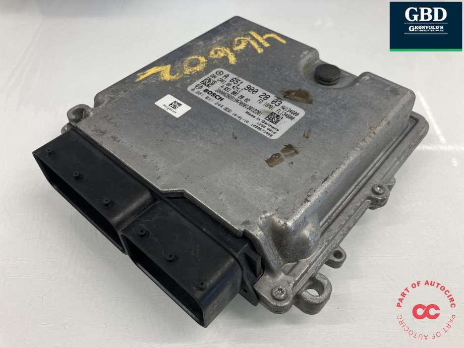 Styreenhet motor til Mercedes V-Klasse 2014-->> (W447) (W447) (BOSCH|A 651 900 28 03|A 651 901 28 02|0 281 031 244)