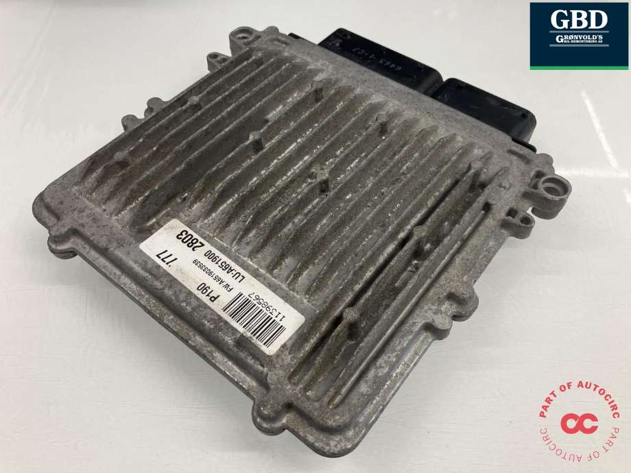 Styreenhet motor til Mercedes V-Klasse 2014-->> (W447) (W447) (BOSCH|A 651 900 28 03|A 651 901 28 02|0 281 031 244)