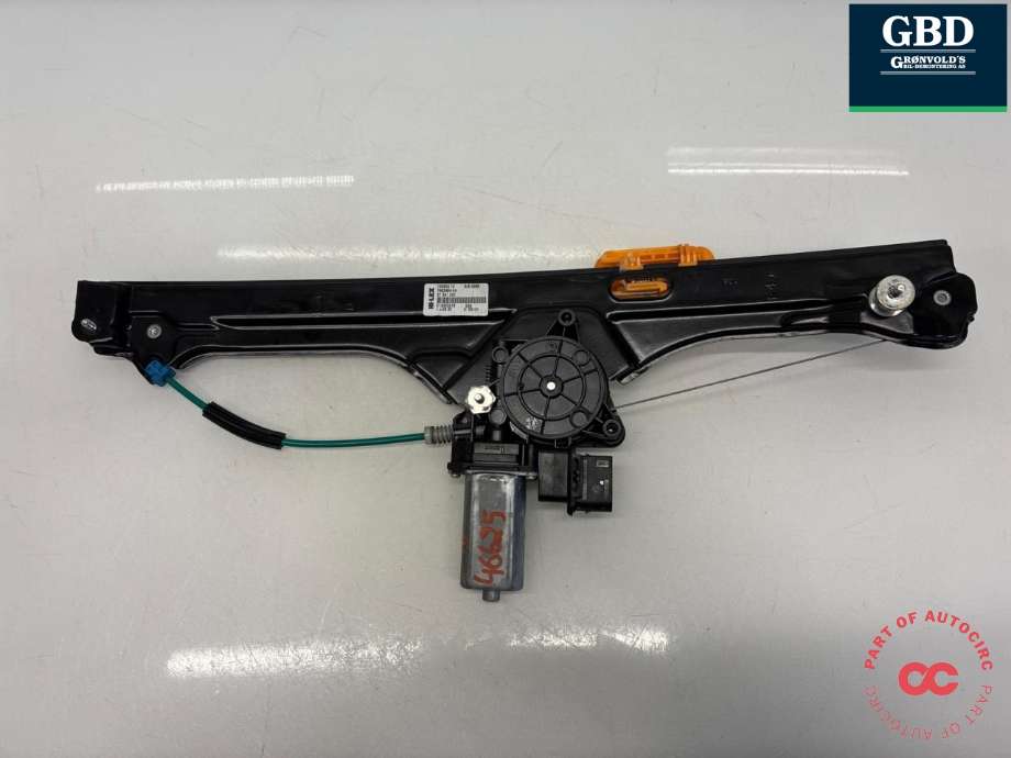 Ruteheis høyre foran til BMW 2-Serie, Active/Gran Tourer 2014-->> (F45/F46) (F45/F46) (51 33 7 490 192|7463484-04|)