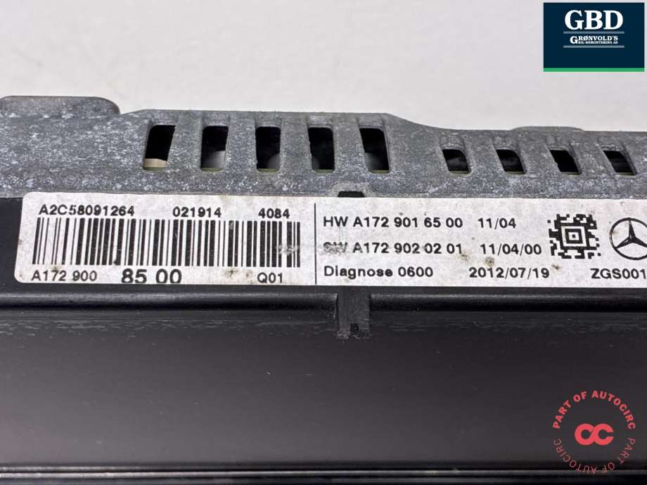 Bilstereo navigasjon skjerm til Mercedes ML 2011-2015 (Fase 1) (W166) (W166) (A 172 900 39 04|A 172 900 85 00|A2C58091264)