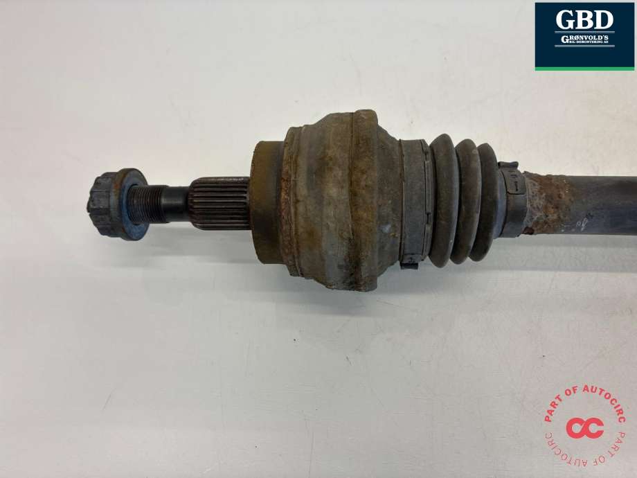 Drivaksel høyre bak, diesel/automat til Mercedes ML 2011-2015 (Fase 1) (W166) (W166) (A 166 350 11 10|A 166 350 11 10 80|)