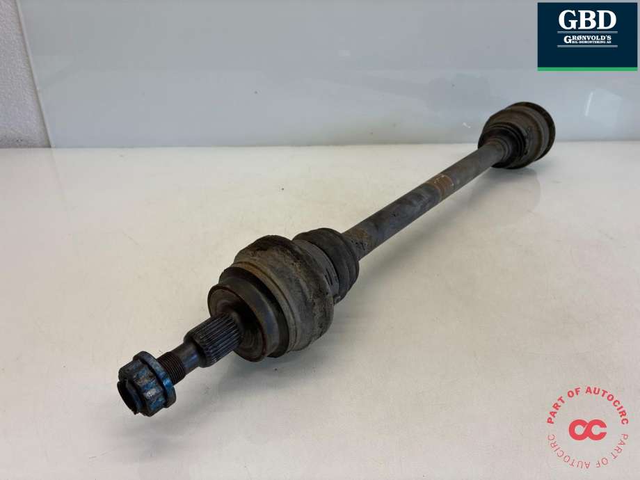 Drivaksel venstre bak, diesel/automat til Mercedes ML 2011-2015 (Fase 1) (W166) (W166) (A 166 350 11 10|A 166 350 11 10 80|)