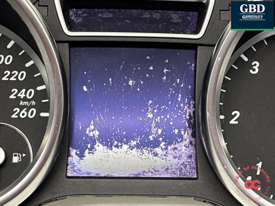 Instrumentpanel til Mercedes ML 2011-2015 (Fase 1) (W166) (W166) (A 166 900 89 16|A 166 900 39 06| A 166 900 33 04|A 166 540 47 47)