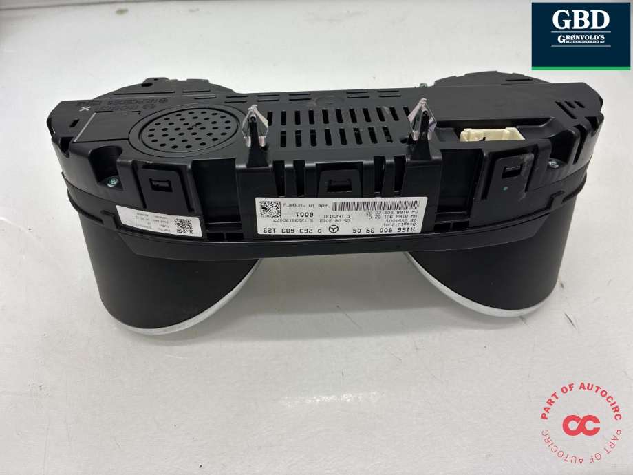 Instrumentpanel til Mercedes ML 2011-2015 (Fase 1) (W166) (W166) (A 166 900 89 16|A 166 900 39 06| A 166 900 33 04|A 166 540 47 47)