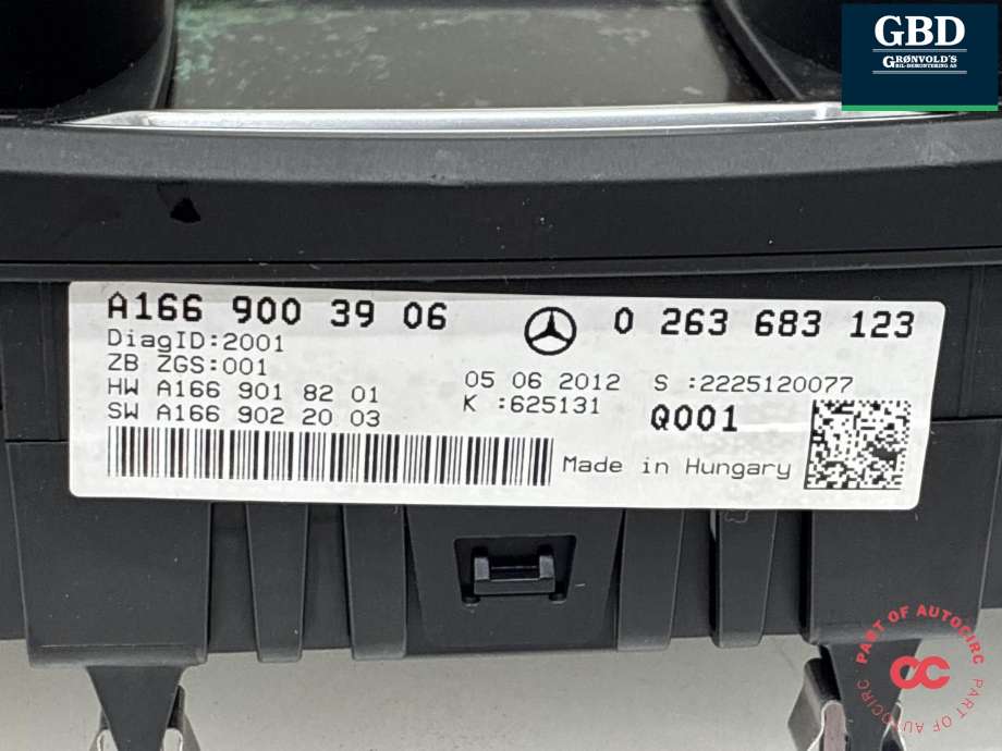 Instrumentpanel til Mercedes ML 2011-2015 (Fase 1) (W166) (W166) (A 166 900 89 16|A 166 900 39 06| A 166 900 33 04|A 166 540 47 47)