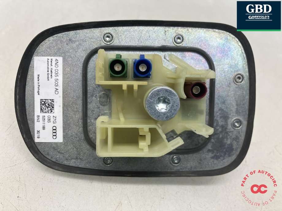 Antenne navigasjon til Audi e-tron 2018-->>  (4N0 035 456 E|4N0 035 456 A|)