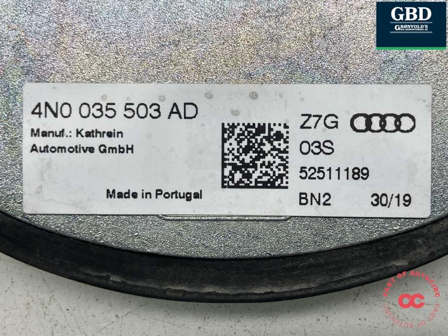 Antenne navigasjon til Audi e-tron 2018-->>  (4N0 035 456 E|4N0 035 456 A|)