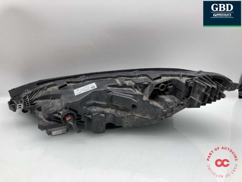 Frontlykt høyre full-LED til Tesla Model 3 2024-->> (Fase 2)  (1760889-00-F|1760889-00-E | 1760889-99-C|1760889-00-H)