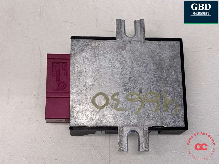 Styreenhet drivstoffpumpe til BMW 5-Serie 2010-2017 (F10/F11) (F10/F11) (16 14 7 411 596|16 14 7 426 095|1614 7358144)