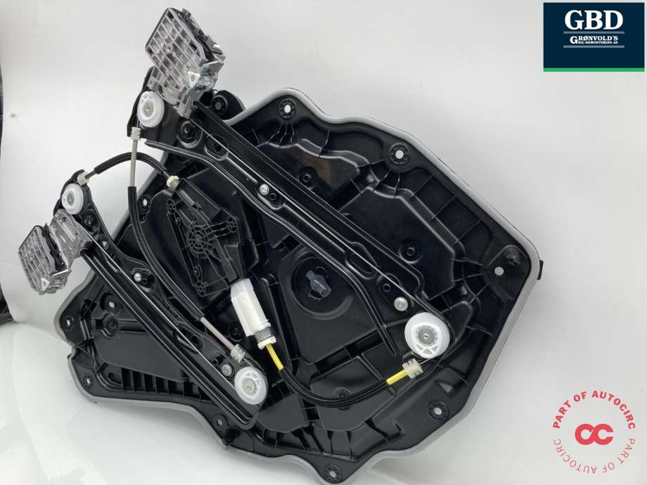 Ruteheis høyre bak til Tesla Model Y 2024-->> (Type II)  (2005481-00-A|1526803-00-B|1526803-00-C)
