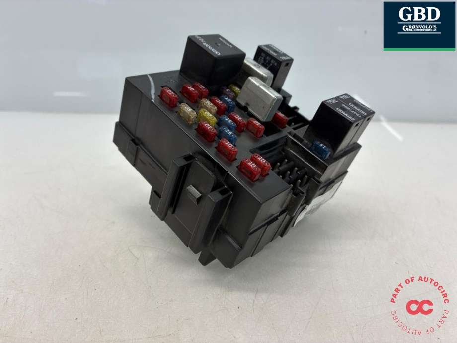 Sikringsboks kupe til Chevrolet Silverado 2002-2006  (15770992|)