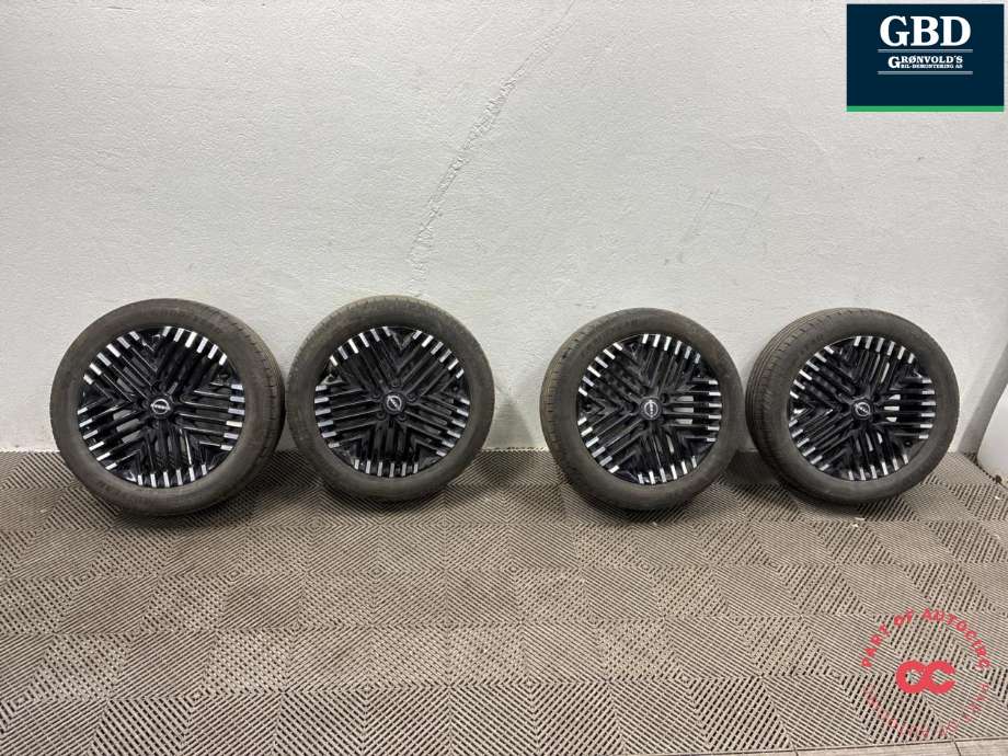 Hjulsett aluminium sommer til Nissan Leaf, 2018-->> (Type II)  (GOODYEAR EFFICIENT GRIP|215/50 R17 91V 2023)