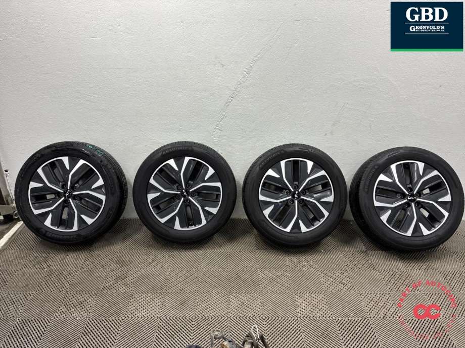 Hjulsett aluminium sommer til Kia EV6, 2021-->>  (BARUM BRAVURIS 6|235/55 R 19V XL  2025)