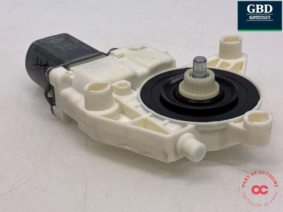 Ruteheis, kun motor, høyre foran til Mercedes Vito 2014-->> (W447) (W447) (A 447 906 36 00|)