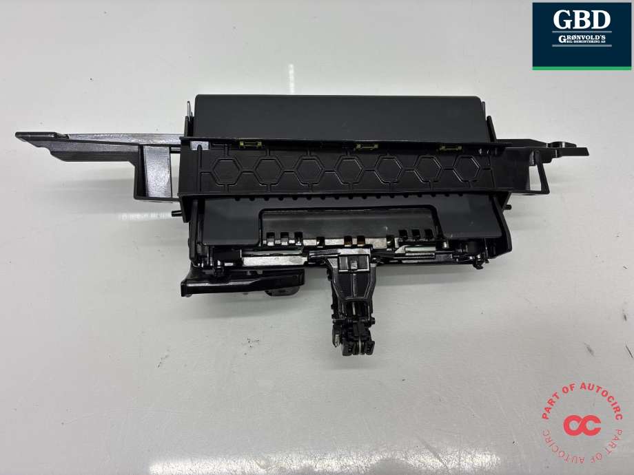 Bilstereo navigasjon skjerm til Audi A6, Allroad 2015-2019 (Type III, Fase 2) (C7) (C7) (4G5 919 607 D|)