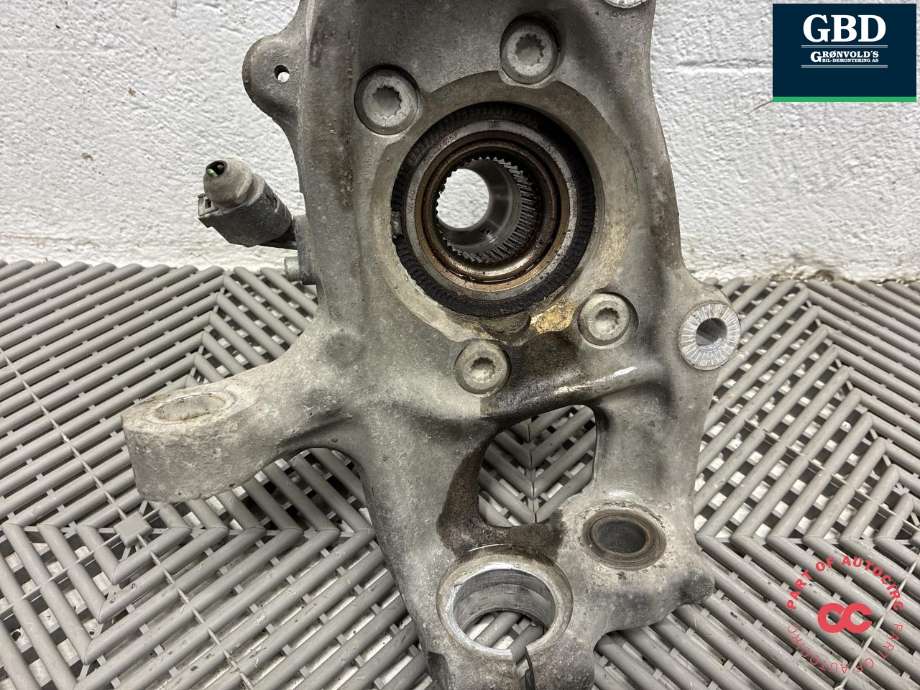 Hjulspindel høyre foran til Audi A6, Allroad 2015-2019 (Type III, Fase 2) (C7) (C7) (4G0 407 254 B|)