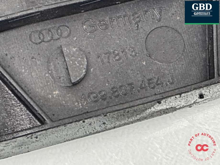 Støtfanger bak feste til Audi A6, Allroad 2015-2019 (Type III, Fase 2) (C7) (C7) (4G9 807 454 J|)