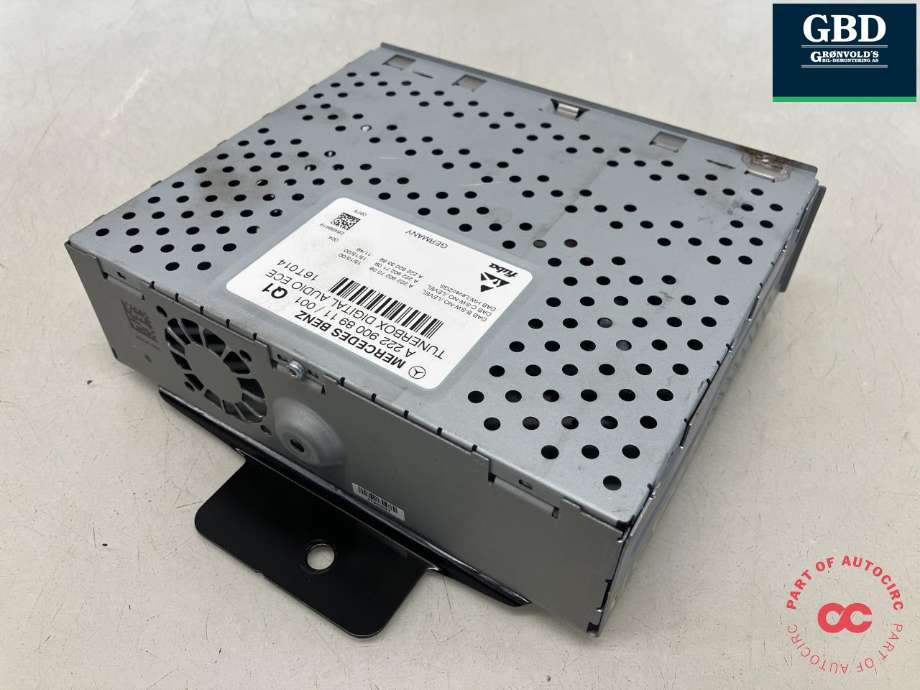 Bilstereo diverse til Mercedes V-Klasse 2014-->> (W447) (W447) (FUBA|A 222 900 53 17|A 222 900 89 11|)