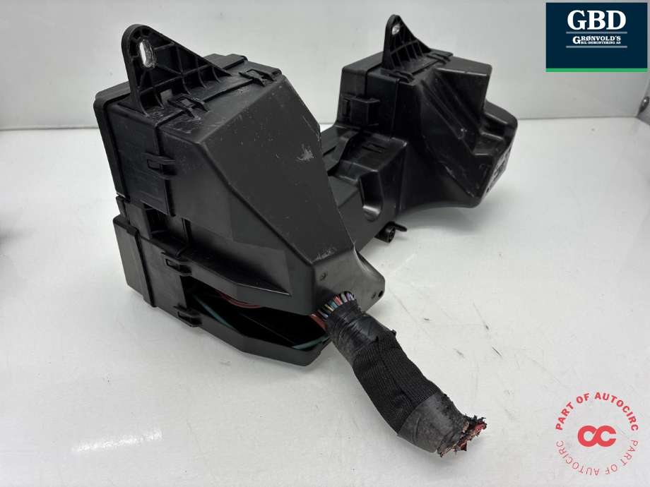 Sikringsboks motorrom til Jaguar XF 2008-2015 (X250) (X250) (C2Z2103|8X2T14A075AB|)