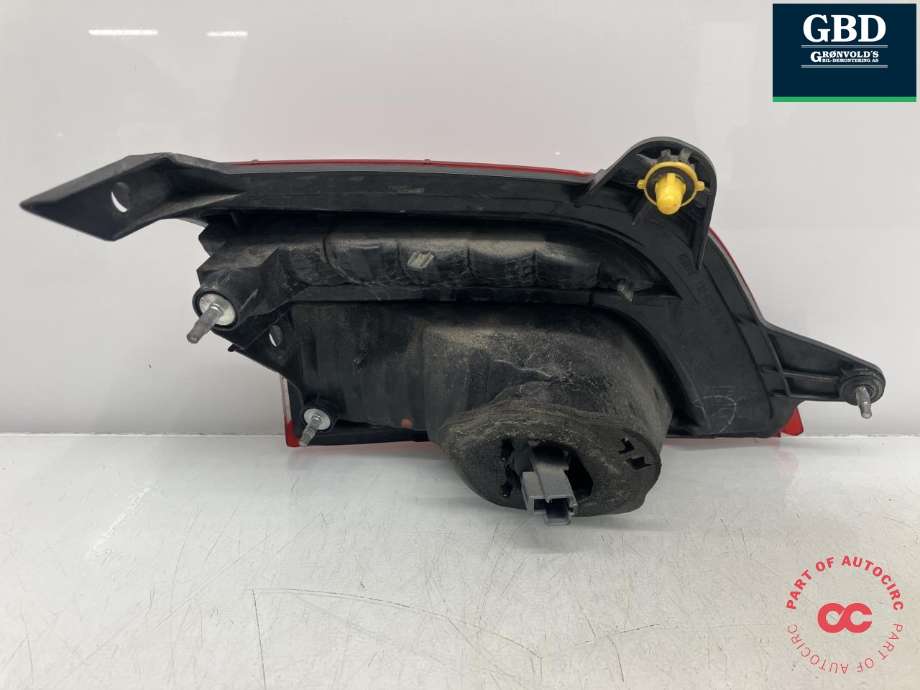 Baklykt høyre indre til Subaru Outback 2015-2020 (Type V)  (KOITO|84912AL070|)