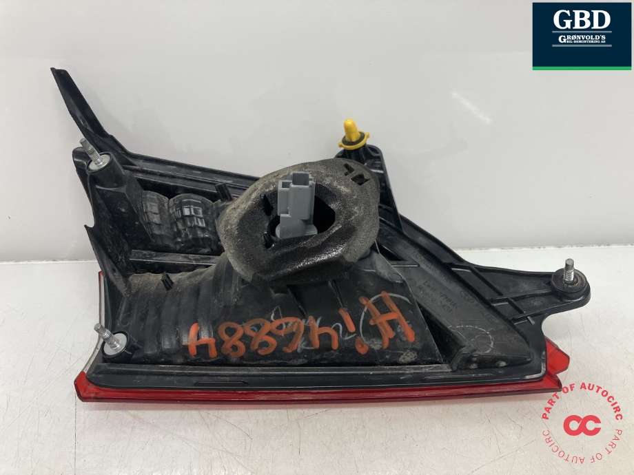 Baklykt høyre indre til Subaru Outback 2015-2020 (Type V)  (KOITO|84912AL070|)