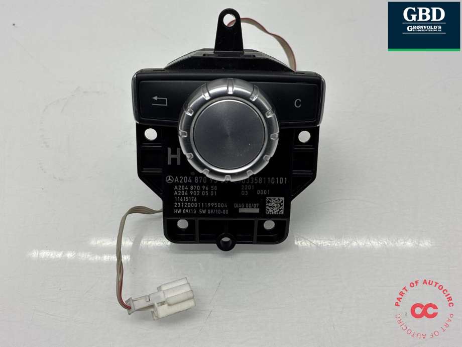 Bilstereo navigasjon betjeningspanel til Mercedes E-Klasse, 2009-2013 (Fase 1) (W212) (W212) (A 204 870 95 58)