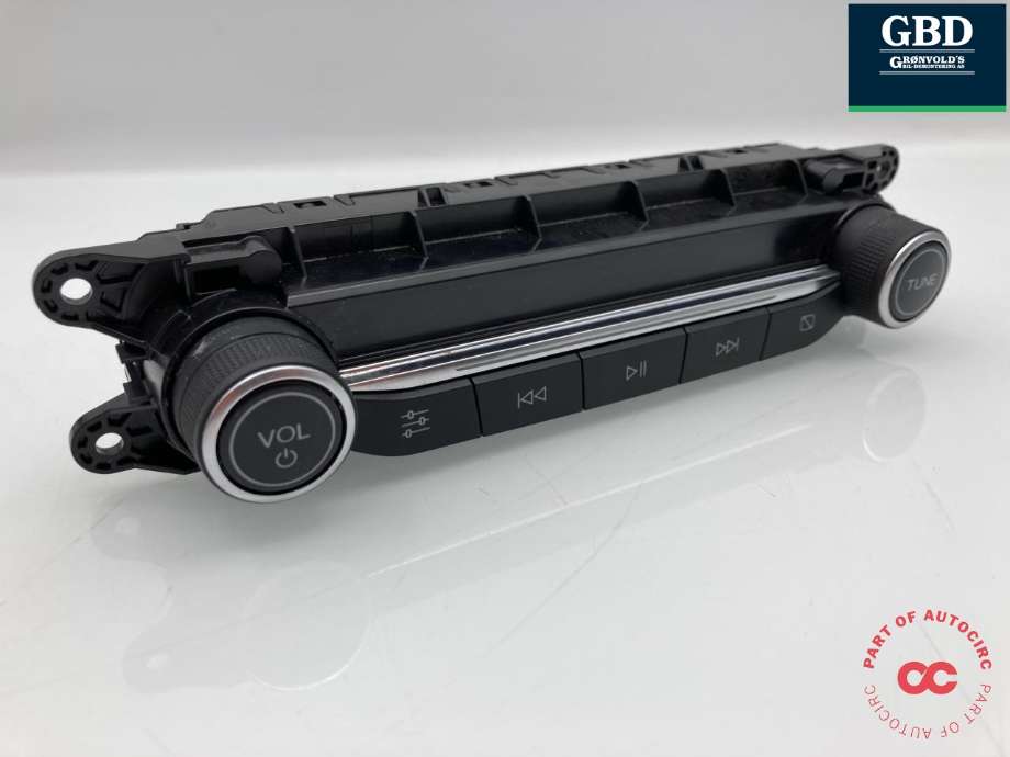 Bilstereo betjeningspanel til Ford Focus, 2018-->> (Type IV)  (2347037)