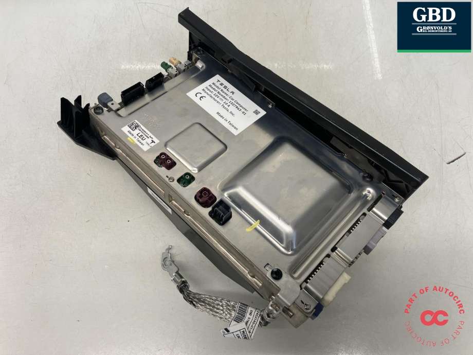 Styreenhet autopilot til Tesla Model 3, 2018-2023 (Fase 1)  (1462554-S1-I)