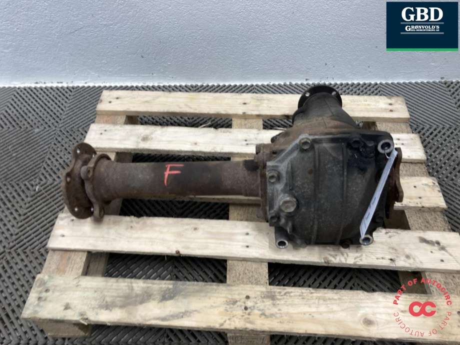 Kardang klokke foran til Toyota Hiace 2007-2012 (Fase 3) (4111026570|)