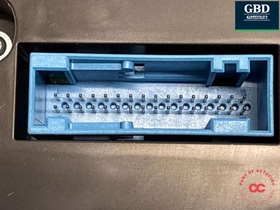 Instrumentpanel til Audi Q3 2011-2014 (Type I, Fase 1)  (8U0 920 940 C|)