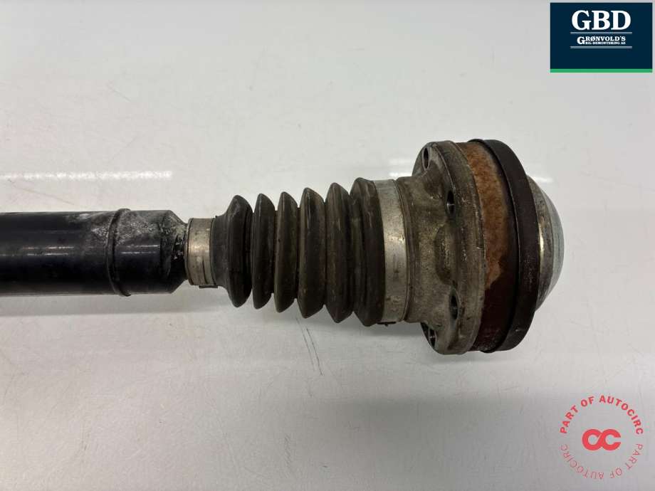 Drivaksel høyre foran, diesel/manuell til Audi Q3 2011-2014 (Type I, Fase 1) (3C0 407 272 BD|1K0 407 272 JF|)