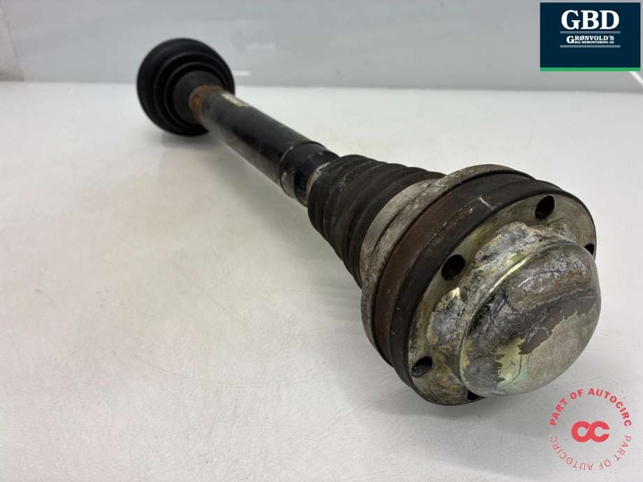 Drivaksel høyre foran, diesel/manuell til Audi Q3 2011-2014 (Type I, Fase 1) (3C0 407 272 BD|1K0 407 272 JF|)