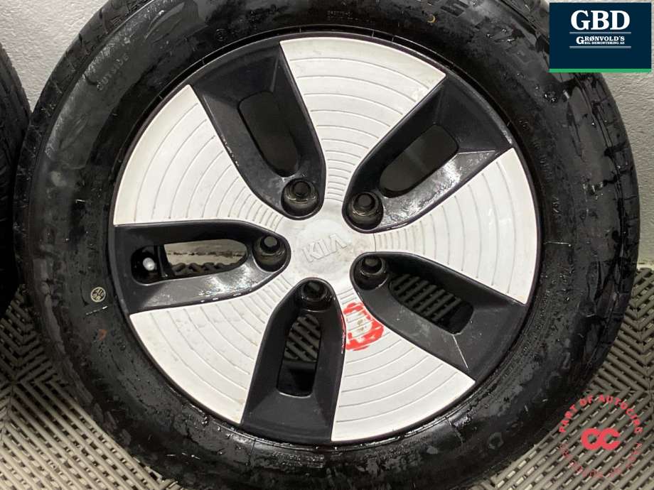 Hjulsett aluminium sommer til Kia Soul 2014-2019 (Type II)  (WINDRORCE CATCHRORS H\P|205\60\R16|PROD 2023 6MM|ET47 16X6.5J)