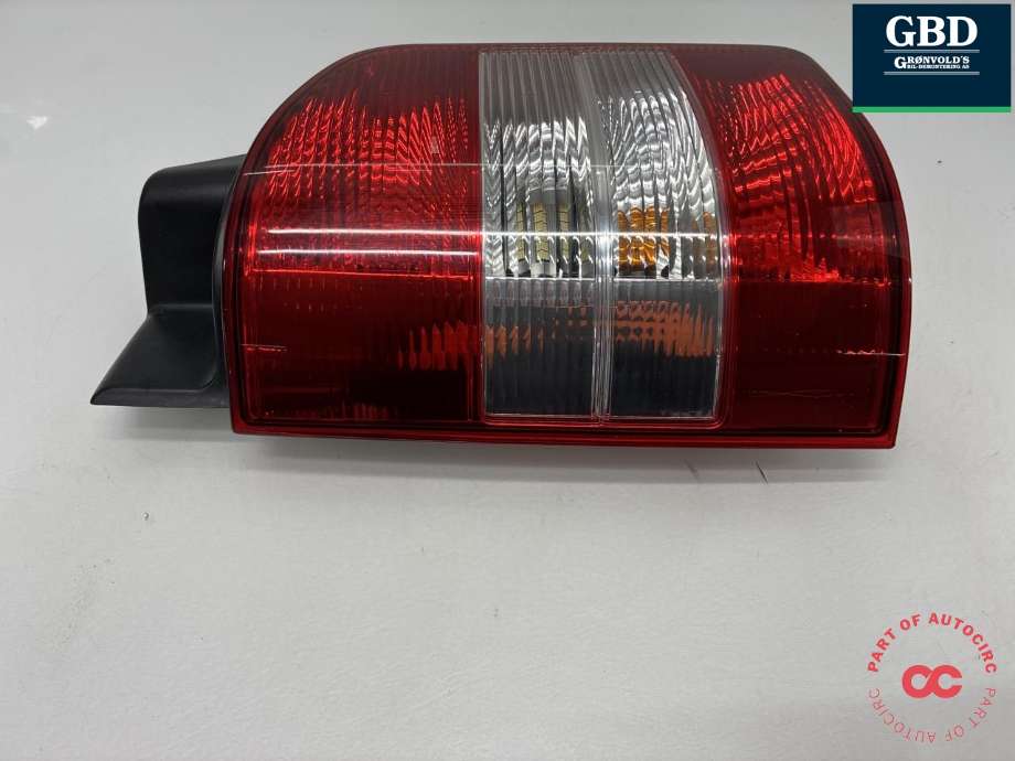 Baklykt venstre til VW Transporter / Caravelle 2009-2015 (Fase 2) (T5) (T5) (7H0 945 095 L|)