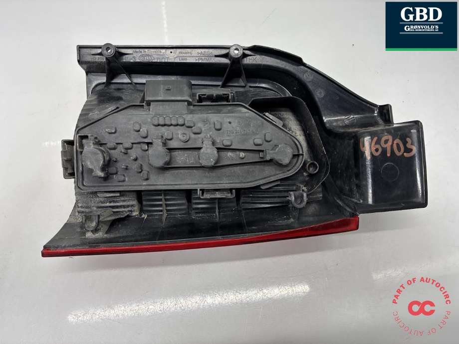 Baklykt venstre til VW Transporter / Caravelle 2009-2015 (Fase 2) (T5) (T5) (7H0 945 095 L|)