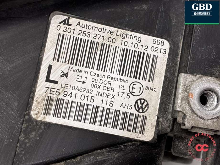 Frontlykt venstre xenon til VW Transporter / Caravelle 2009-2015 (Fase 2) (T5) (T5) (7E5 941 017 B|7E5 941 017|)