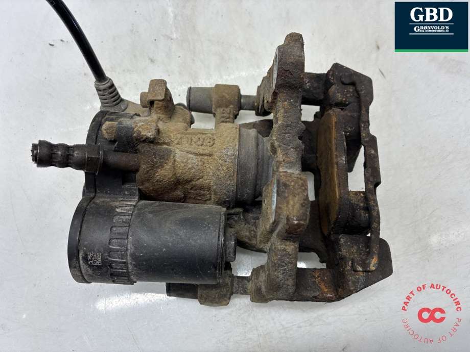 Bremsecaliper venstre bak, elektrisk til BMW X1 2015-2022 (F48) (F48) (34 20 6 883 033|)