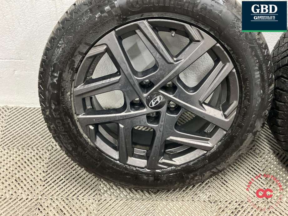 Hjulsett aluminium vinter til Hyundai Kona 2024-->> (Type II)  (CONTINENTAL|215\60\R17|PROD 2024 2X7MM 2X5MM|ET50 17X7J)