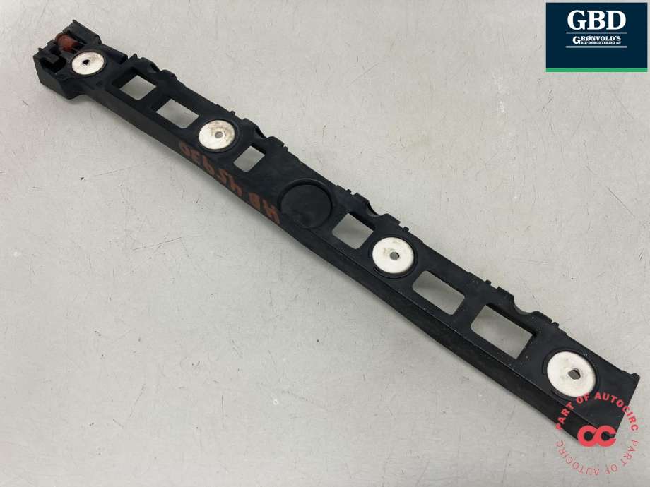Støtfanger bak feste til Opel Insignia A 2009-2014  (23154479|13239121|)