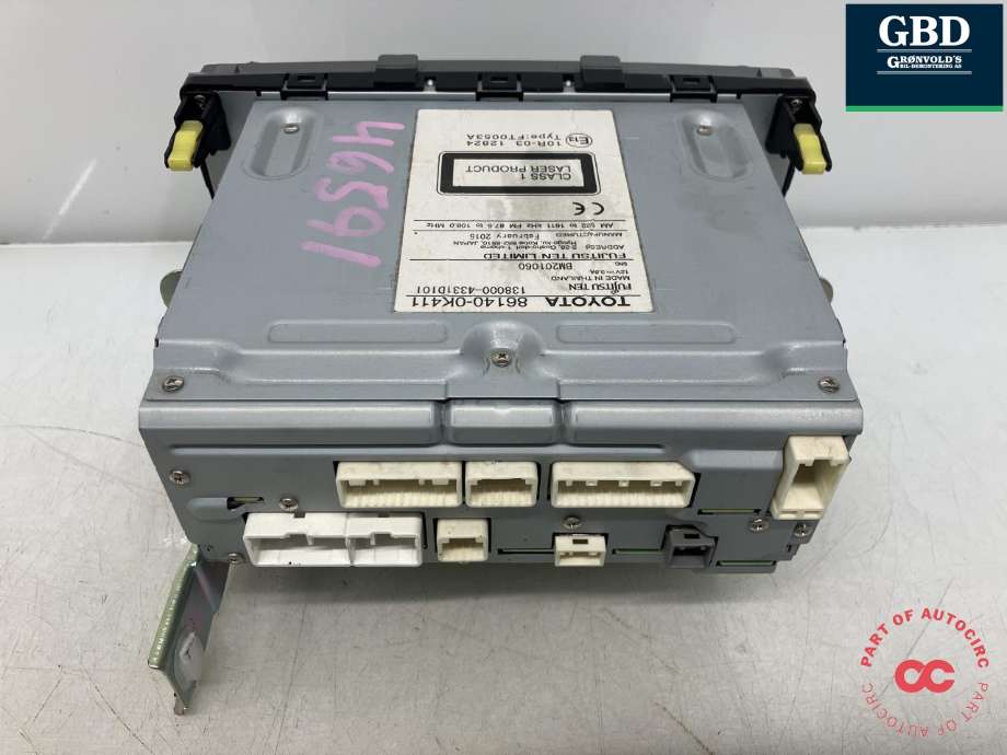 Bilstereo navigasjon til Toyota Hilux 2012-2016  (861400K411|)