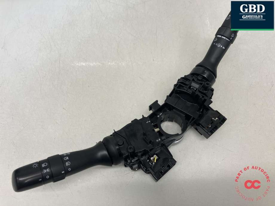 Bryter combi til Toyota Hilux 2012-2016 (8414052171|846520K061|)