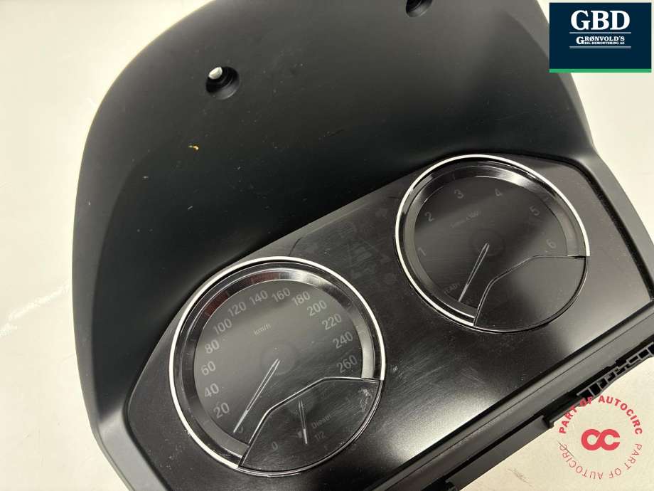 Instrumentpanel til BMW X1 2015-2022 (F48) (F48) (62 10 5 B41 3C9|)